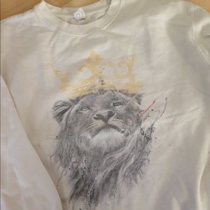 White king lion sweatshirt